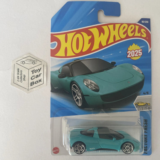 2025 HOT WHEELS #90 - Gordon Murray Automotive T.33 (Green - Long Card) A80