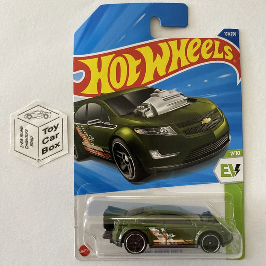 2025 HOT WHEELS #101 - Chevy Super Volt (Green #7 HW EV - Long Card) A44