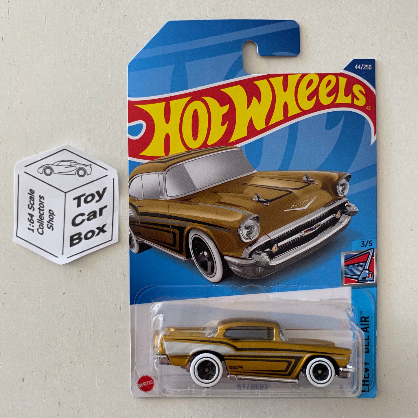 2022 HOT WHEELS #44 - ‘57 Chevy Bel Air (Gold - Long Card) B00