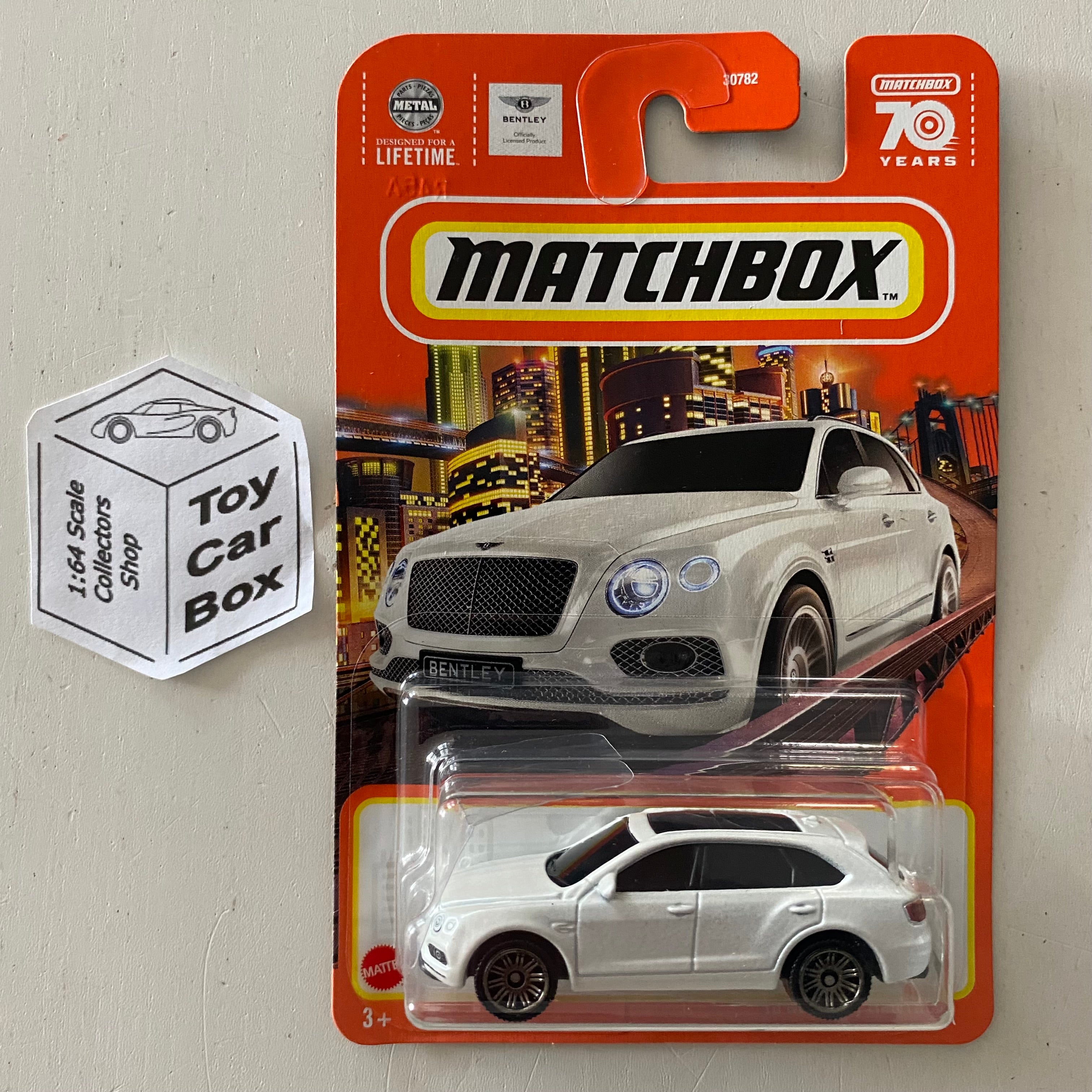 2023 MATCHBOX 4 2018 Bentley Bentayga White Long Card B59